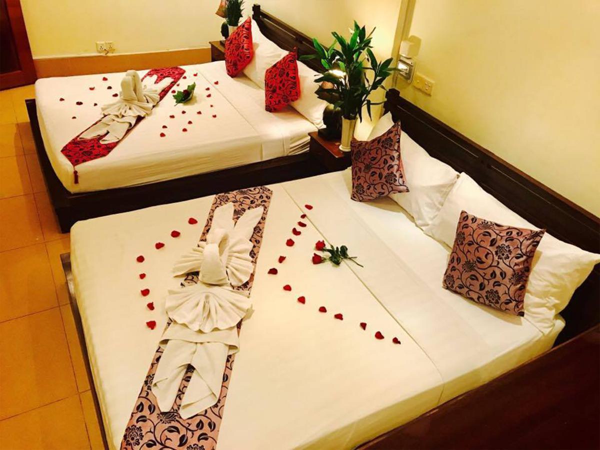 פנום פן Red Hibiscus Hotel מראה חיצוני תמונה